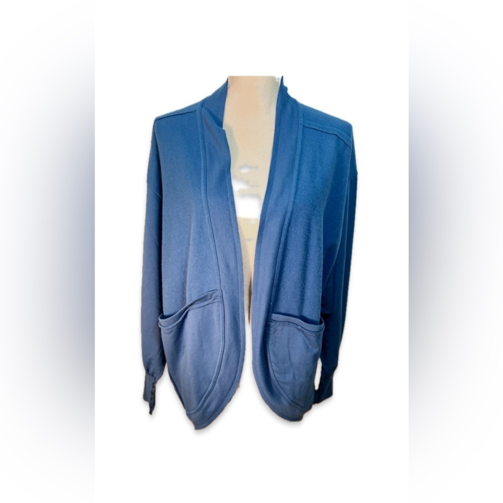 LuLa Roe NWT Blue Open-Front Fleece Jacket Women’s Size S Distressed